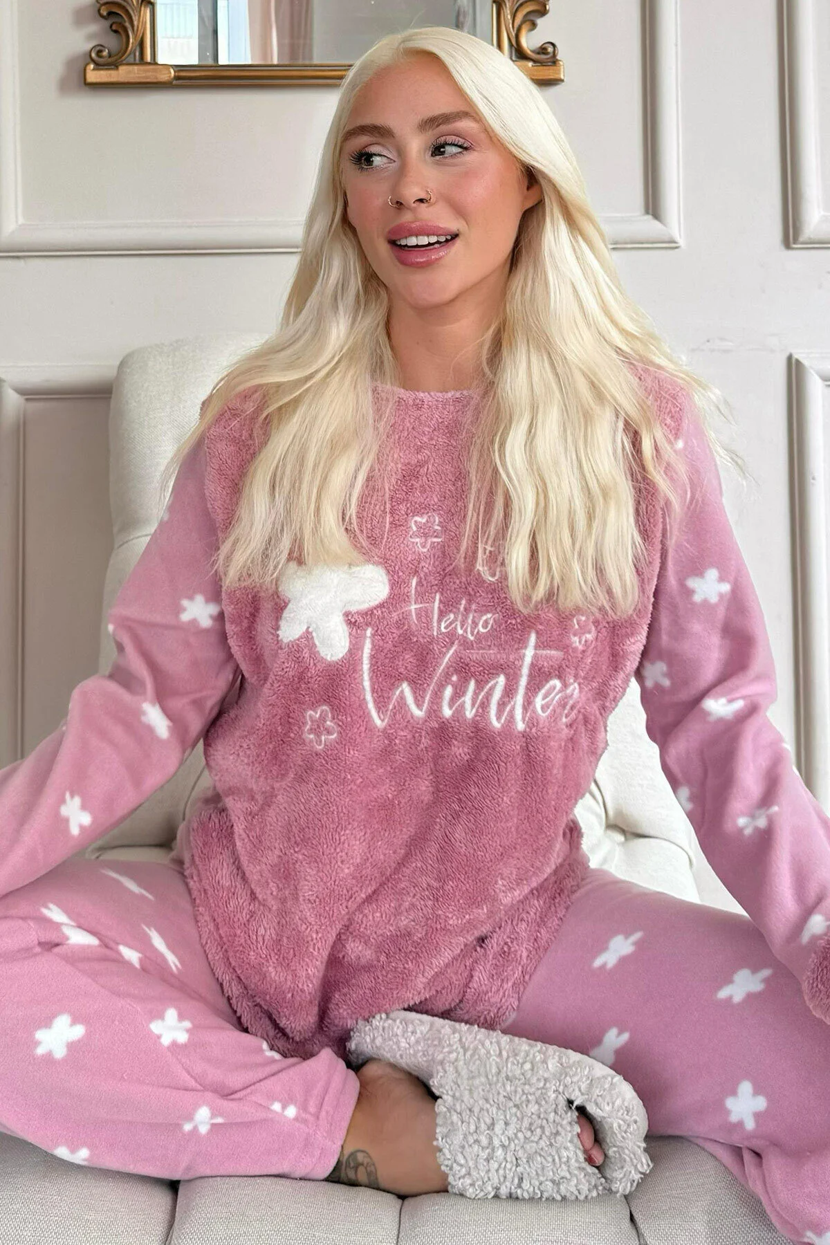 Bild von Pijamaevi Rosa Hello Winter Gemustertes Plüsch-pyjama-set für Damen - L