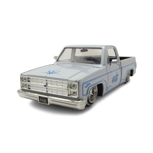 Bild von JADA Modellauto Chevrolet C-10 Street Low Pick Up 1985 in Weiß – Maßstab 1:24