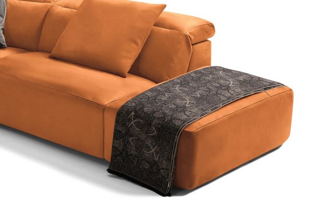Bild von Egoitaliano Ecksofa "Beverly, extravangantes Designsofa mit erstklassigem Sitzkomfort", wahlweise mit elektrischer Relaxfunktion, Kopfteilverstellung
