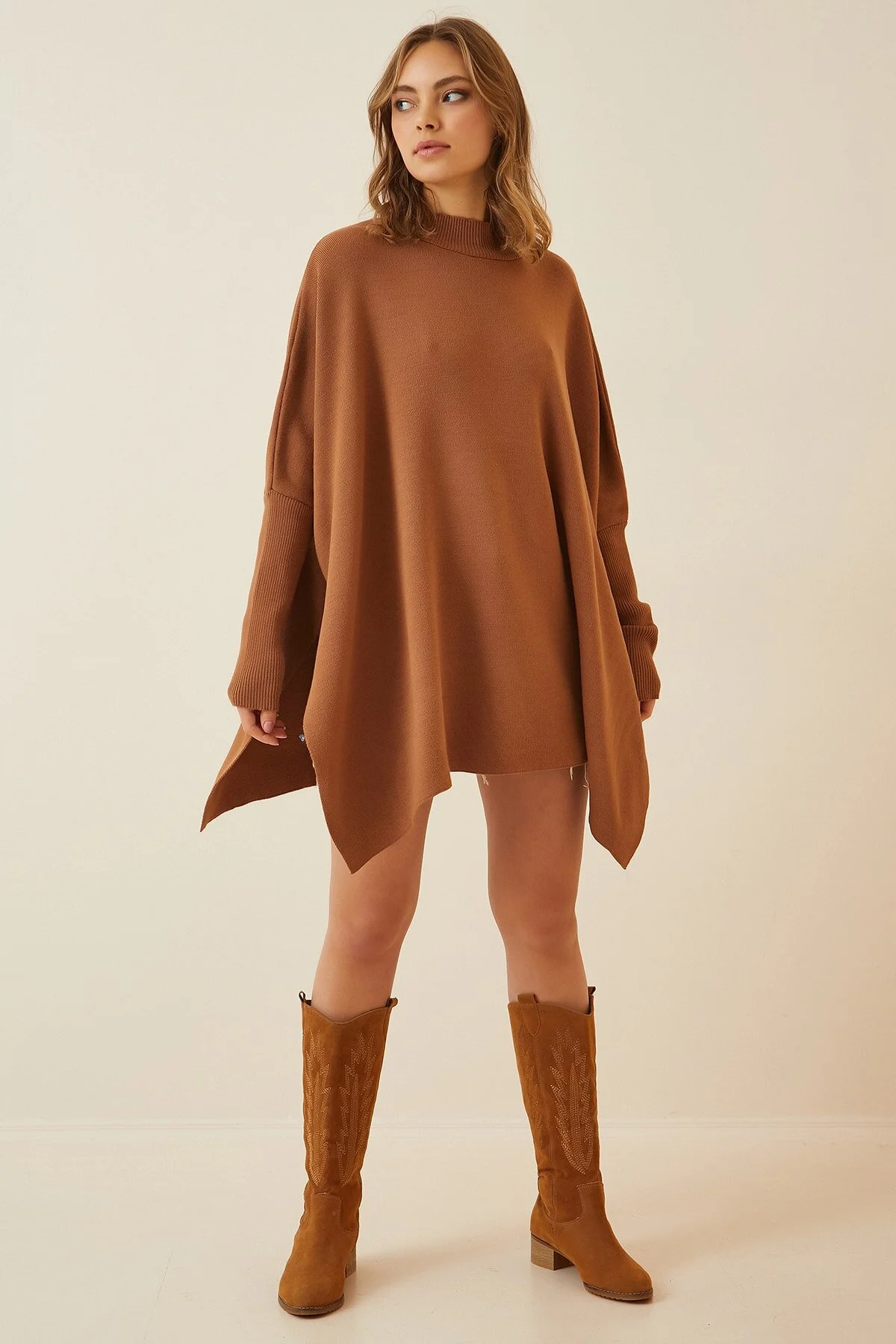 Bild von Happiness İstanbul Taba Übergroßes Poncho-sweatshirt Mit Seitlichem Schlitz für Damen - Standard