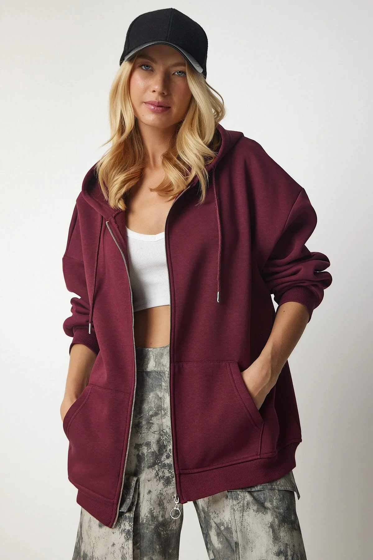 Bild von Happiness İstanbul Burgunderrotes Oversize-sweatshirt Mit Kapuze Und Reißverschluss für Damen - 36