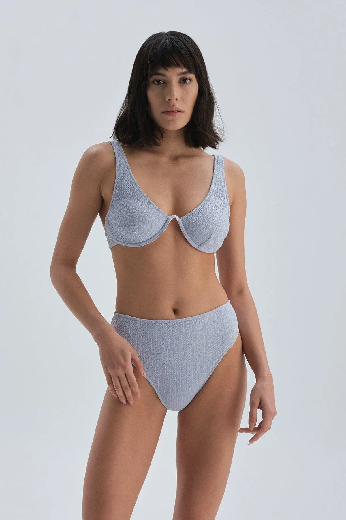 Bild von Dagi Lilafarbenes Bikinioberteil Mit V-bügeln für Damen - 40