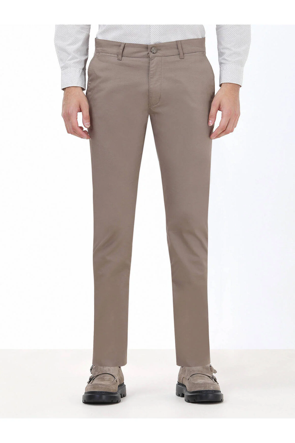 Bild von Kip Lässige Hose Aus Baumwollmischung Mit Schmaler Passform Und Nerzweberei für Damen - 28