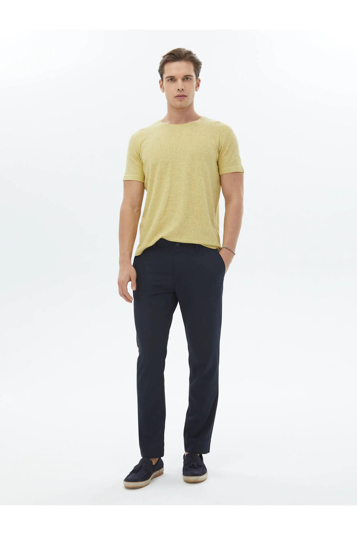 Bild von Kip Navy Blue Woven Slim Fit Casual Trousers für Damen - 28