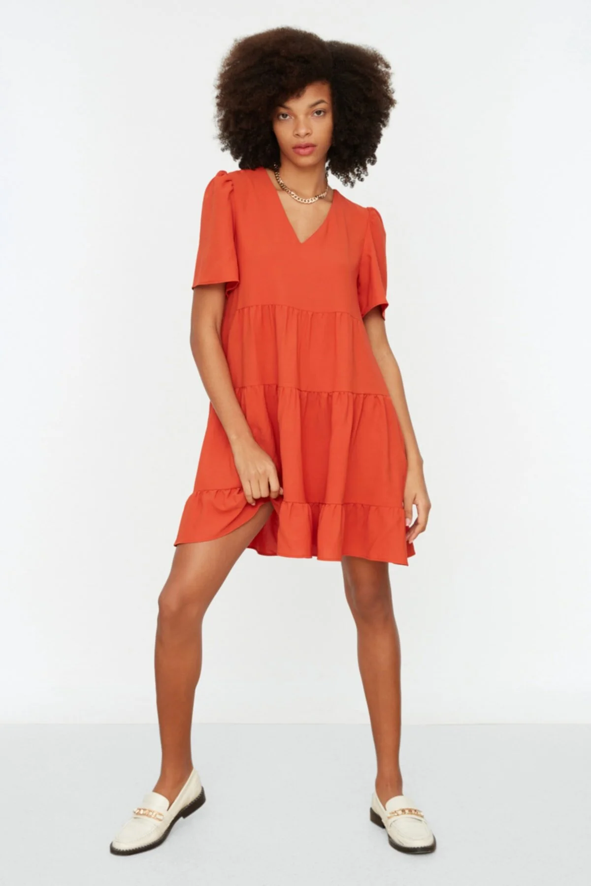 Bild von Trendyol Collection Minikleid Mit Weitem V-ausschnitt Und Kachelmuster - für Damen - 42