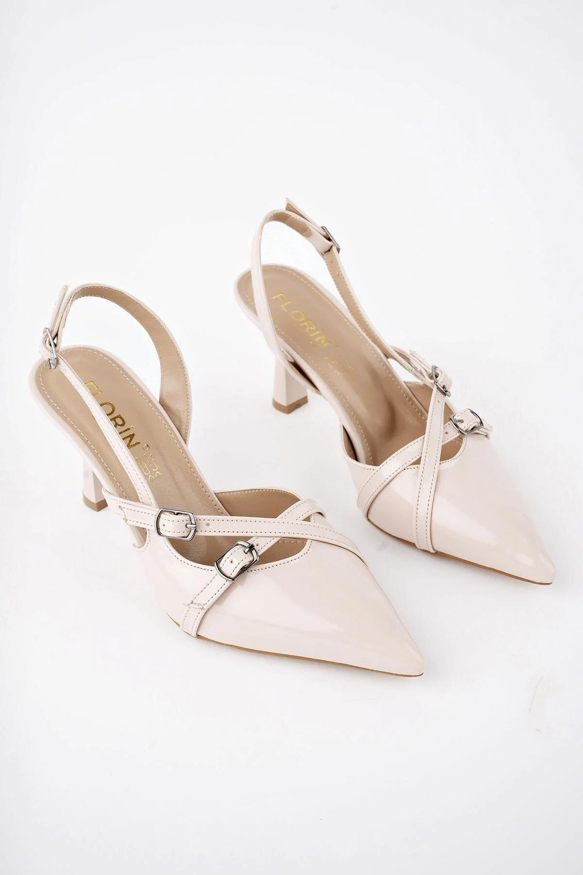 Bild von MUGGO Michelle Garantierte Schuhe Aus Lackleder Mit Offenem Rücken, Gürteldetail, Zwei Riemen Und Absatz für Damen - 40