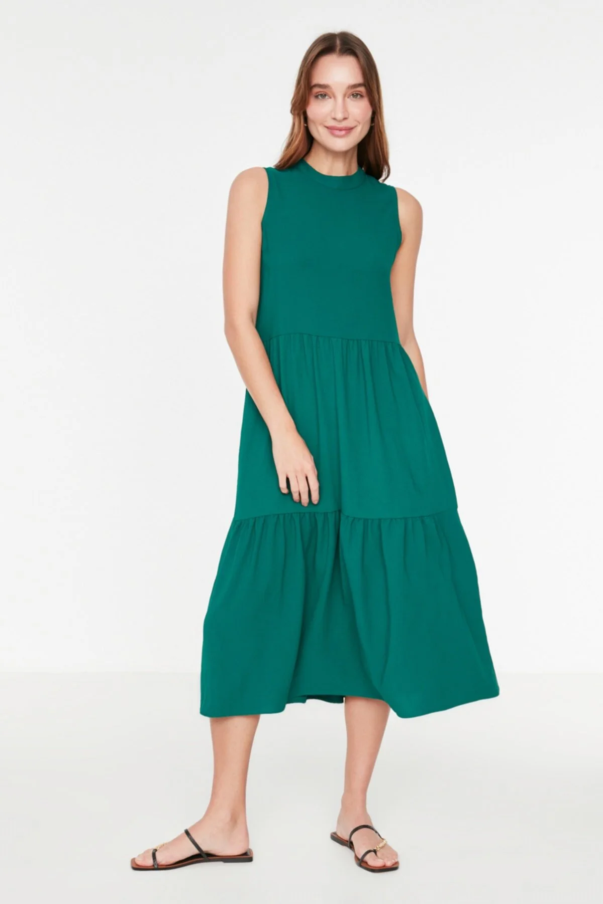Bild von Trendyol Collection Smaragdgrünes Shift-/gerade Geschnittenes Midi-gewebekleid Mit Stehkragen für Damen - 40