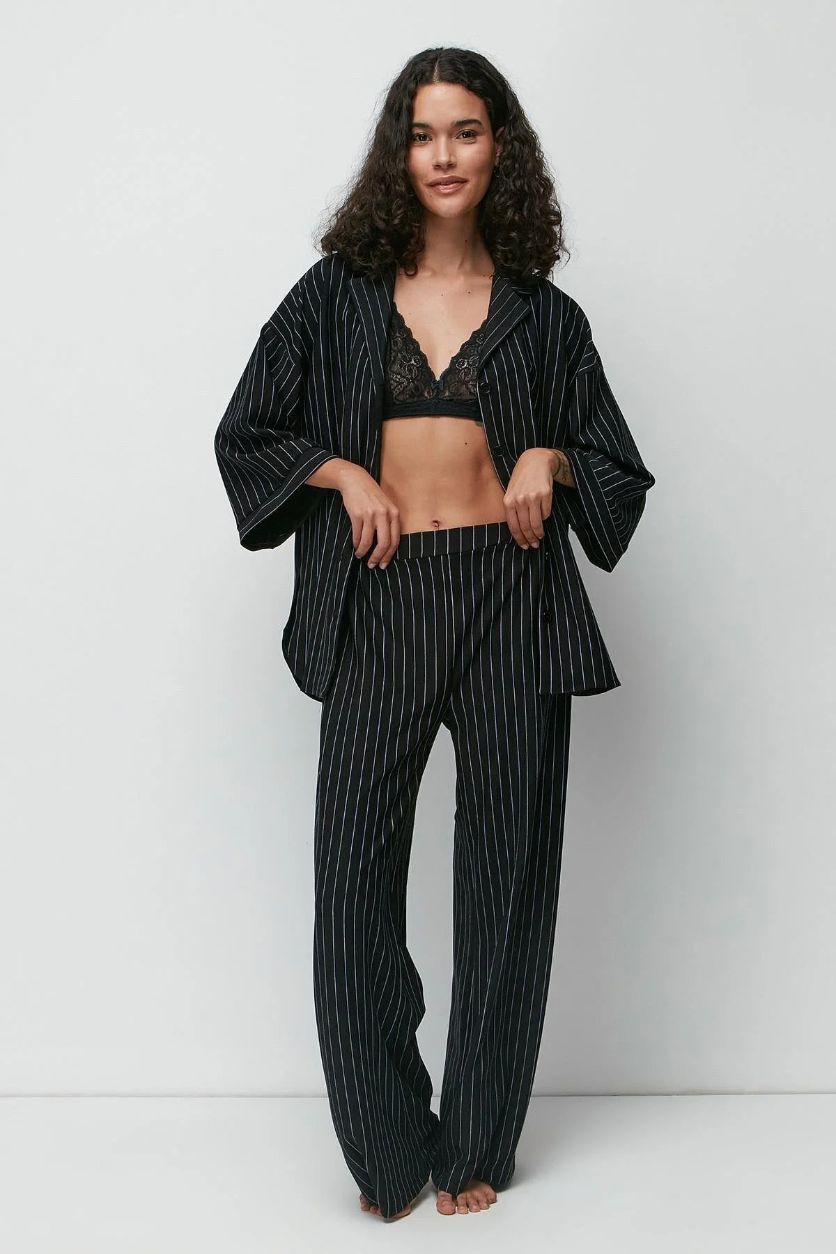 Bild von C&City Langer Hemd-hosen-anzug 9140 Schwarz für Damen - M