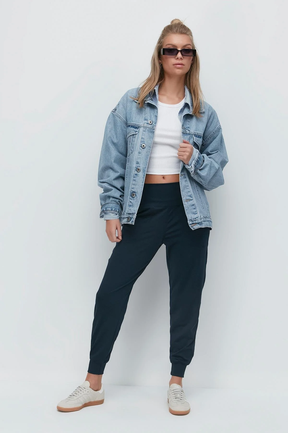 Bild von C&City Jogginghose Mit Hoher Taille Und Bündchen Am Bein 811 Smoked für Damen - XL