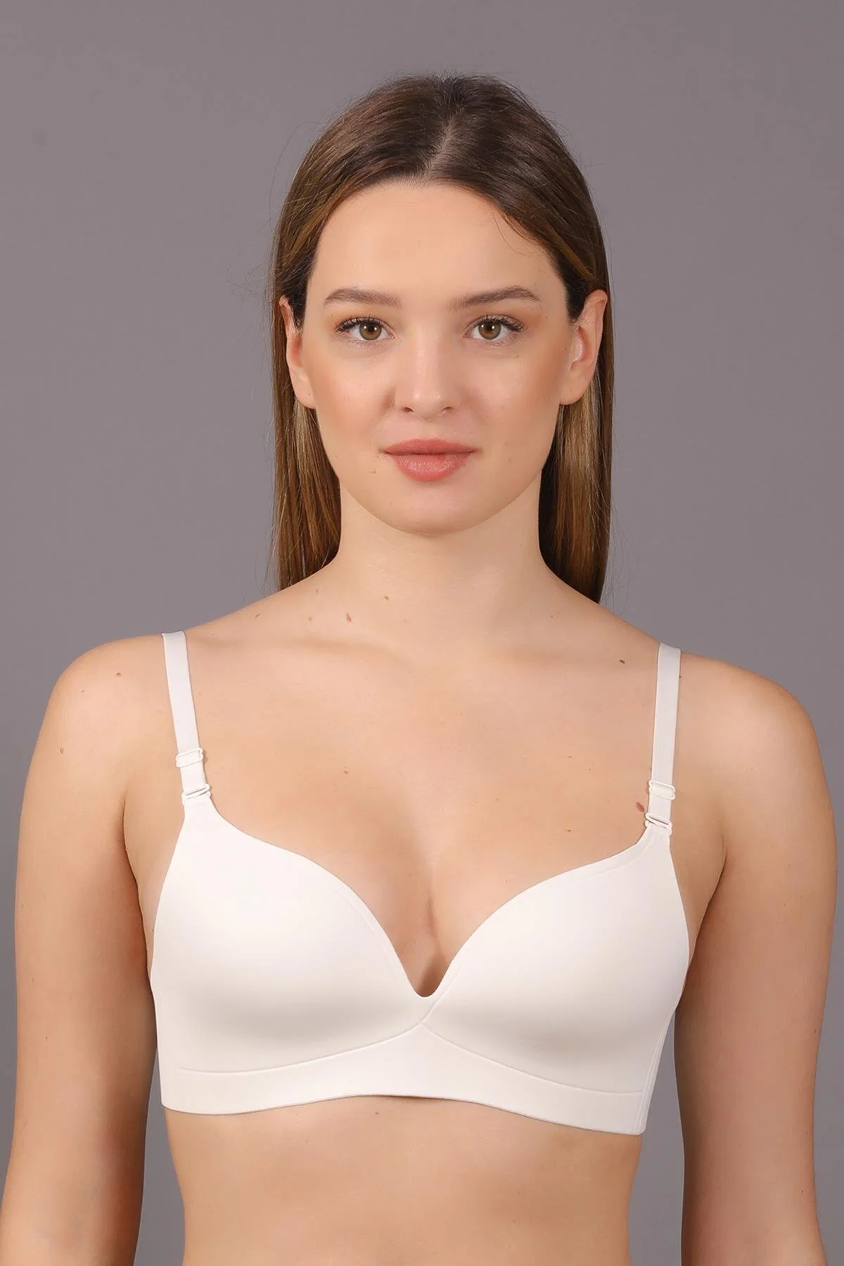 Bild von C&City Basic-bh Von B Cup – Nahtlos, Ohne Polsterung Und Ohne Dünne Bügel. Ecru für Damen - 90