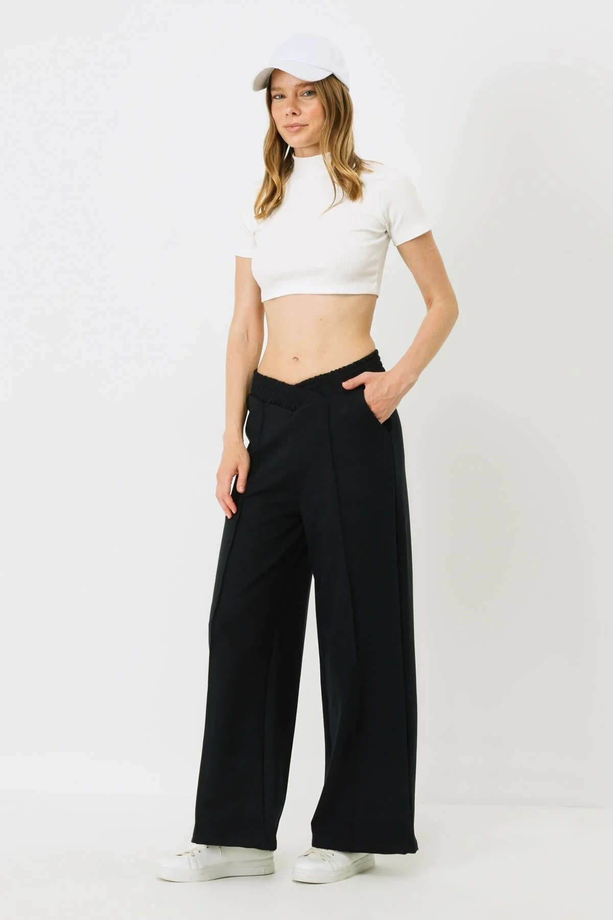 Bild von C&City Jogginghose Mit Hoher Taille Und Weitem Bein – 747 Marineblau für Damen - M