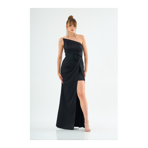 Bild von Carmen Satin Abendkleid Schwarz - Eleganz und Stil vereint