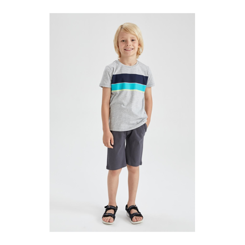 Bild von DeFacto Basic-Bermuda für Jungen - W9039A622SP für Herren (8–9 Jahre)