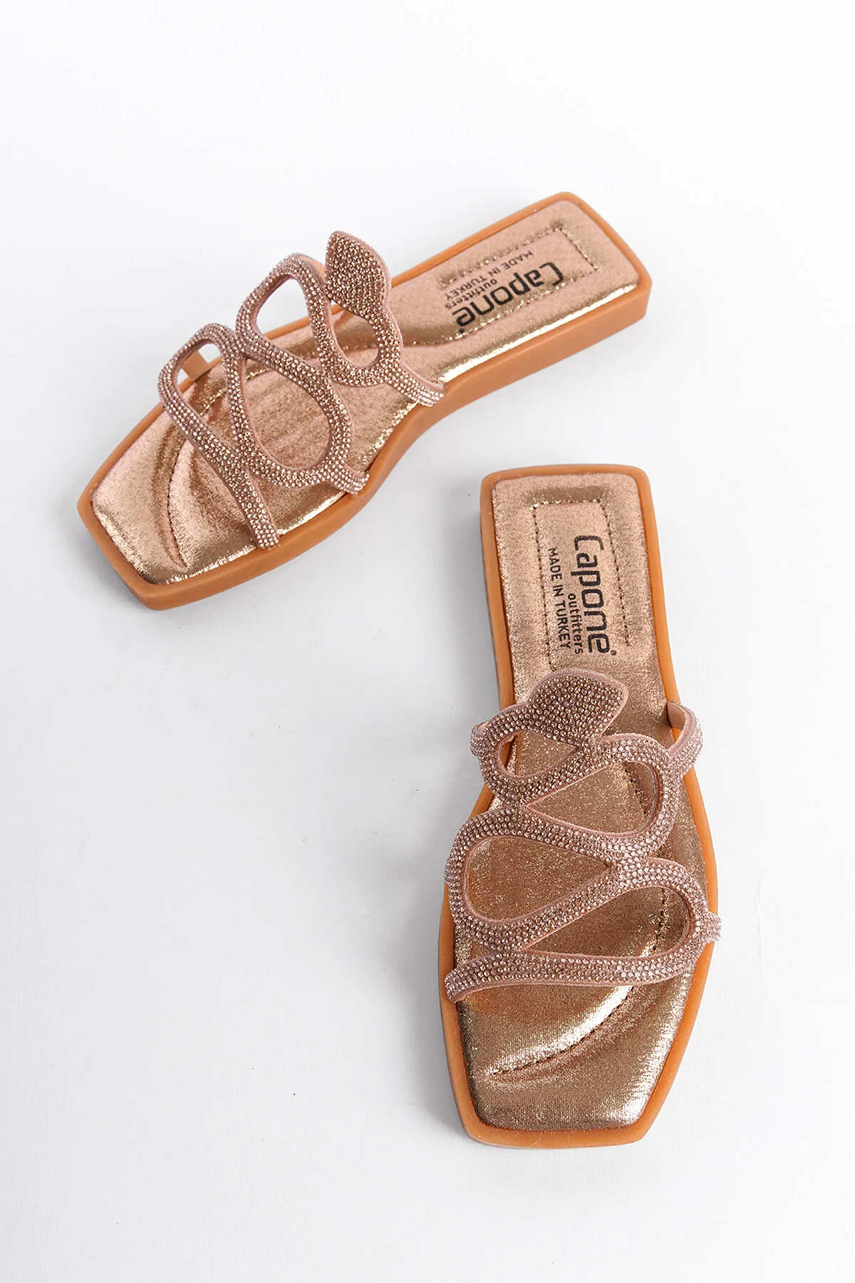 Bild von Capone Outfitters Hausschuhe Mit Steinen für Damen - 37