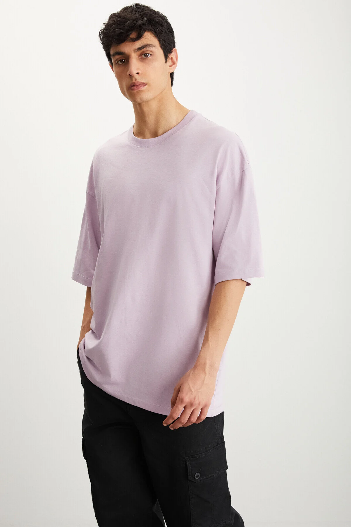 Bild von GRIMELANGE Rhett – Rosafarbenes, Locker Geschnittenes Oversize-t-shirt Aus 100 % Bio-baumwolle für Herren - L
