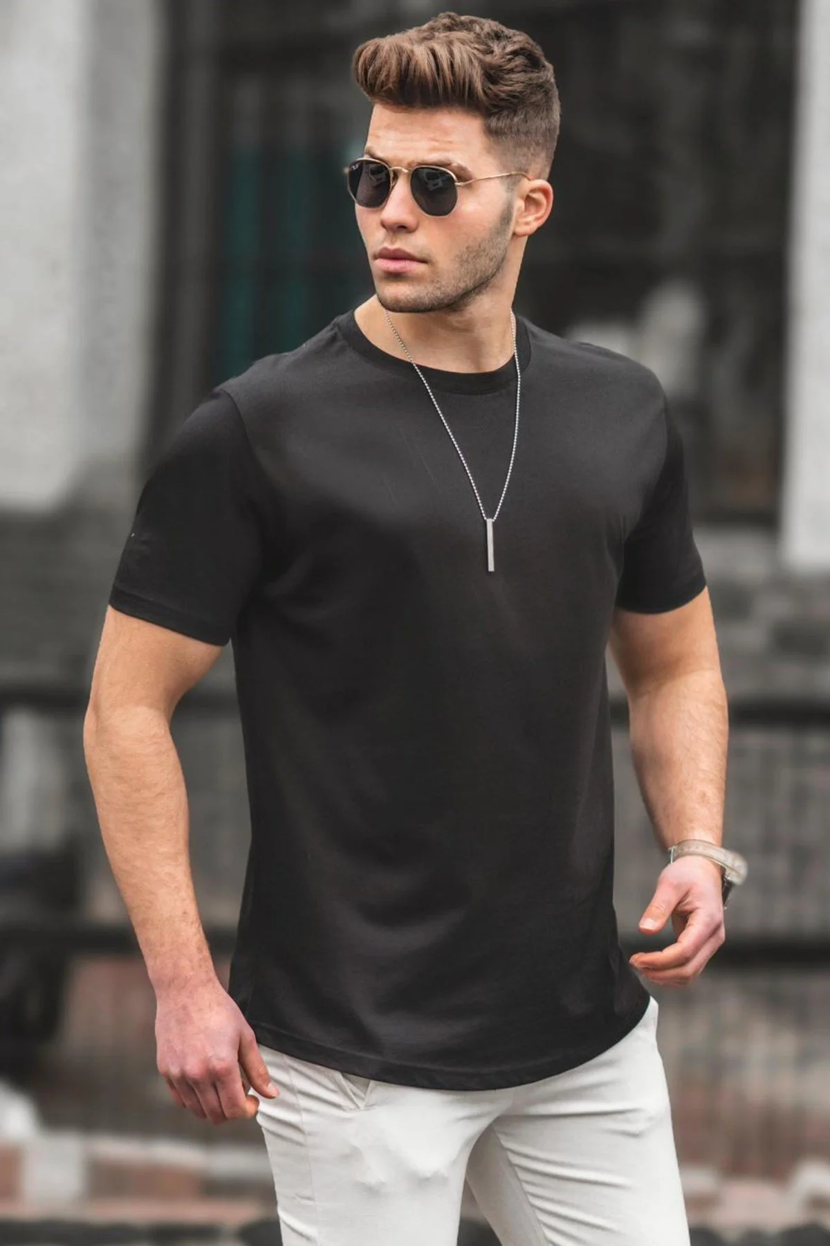 Bild von Madmext Schwarzes T-shirt für Herren - L