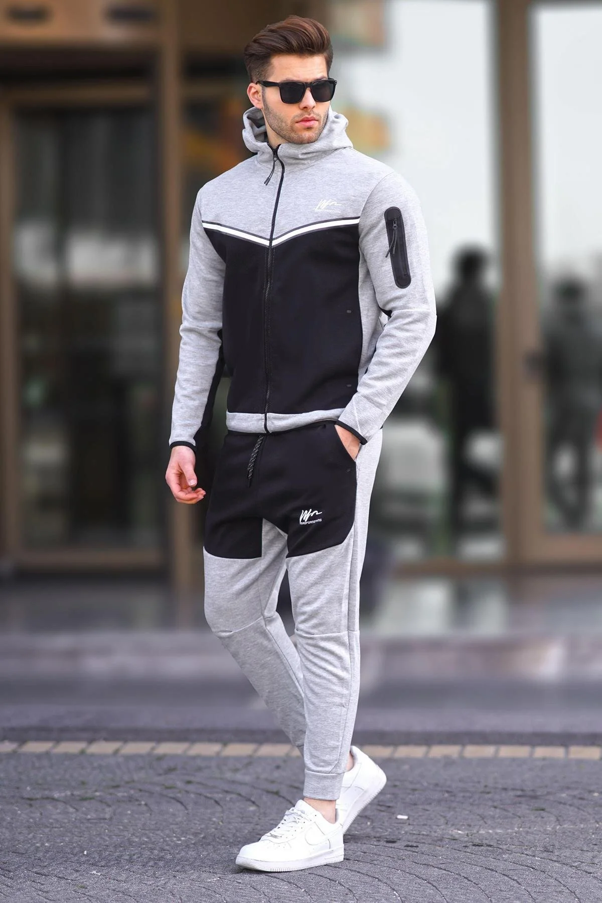 Bild von Madmext Graues Trainingsanzug-set für Herren - XL