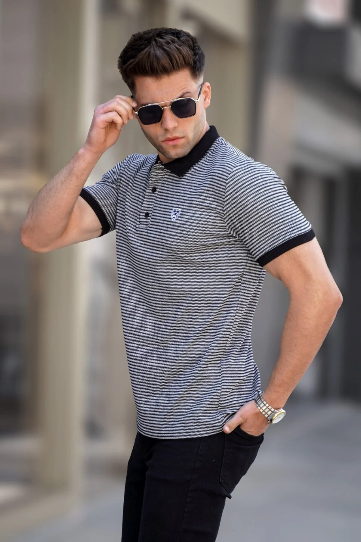 Bild von Madmext Schwarz Gestreiftes T-shirt Mit Polokragen für Herren - XL
