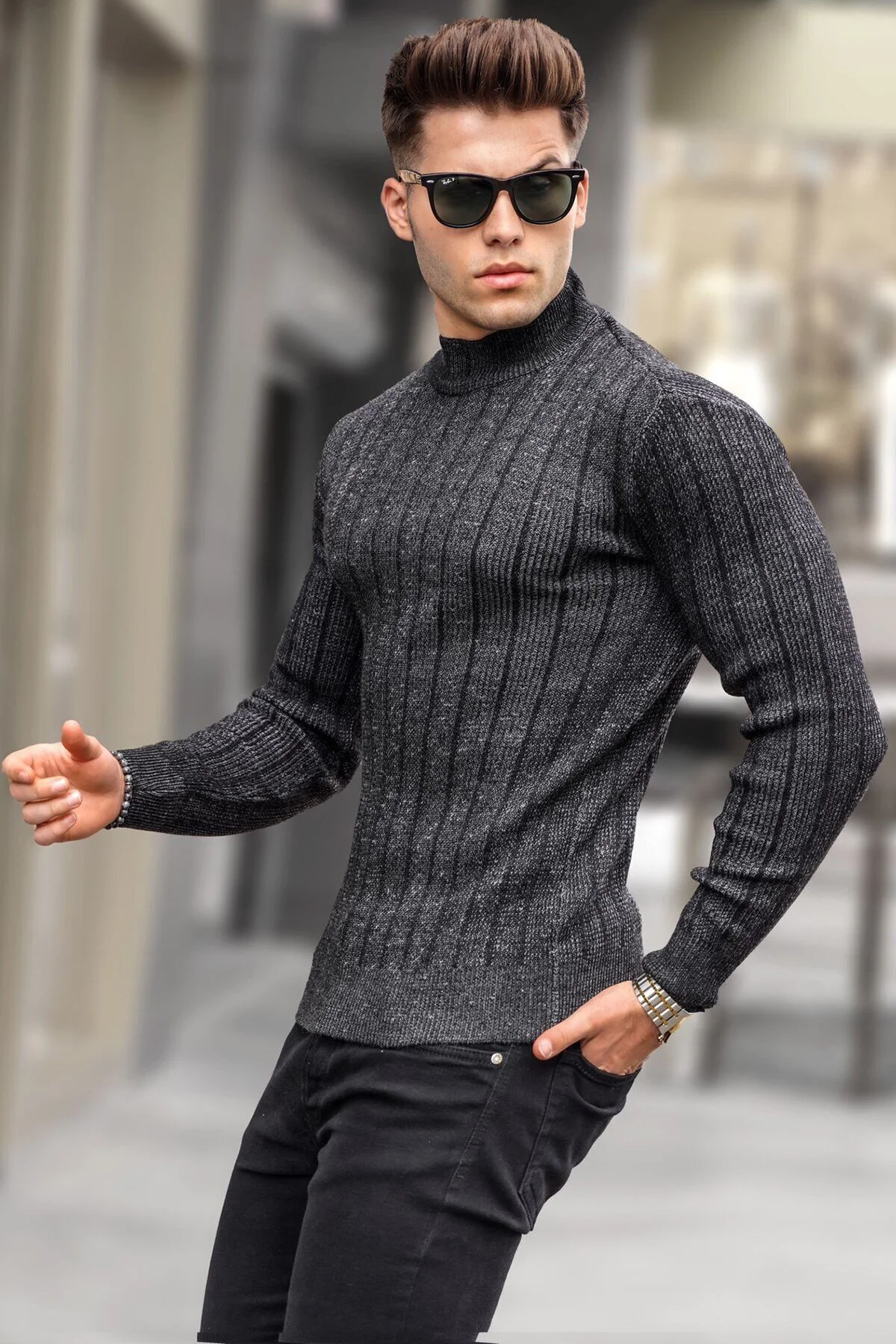 Bild von Madmext Schwarzer Strickpullover Mit Halbem Rollkragen für Herren - XL