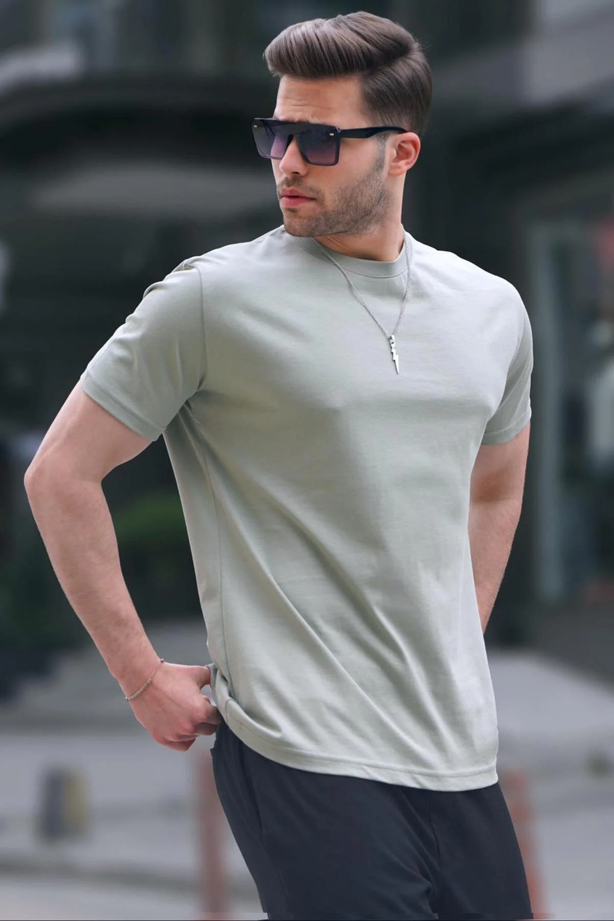 Bild von Madmext Grünes Basic-t-shirt Mit Normaler Passform für Herren - XL
