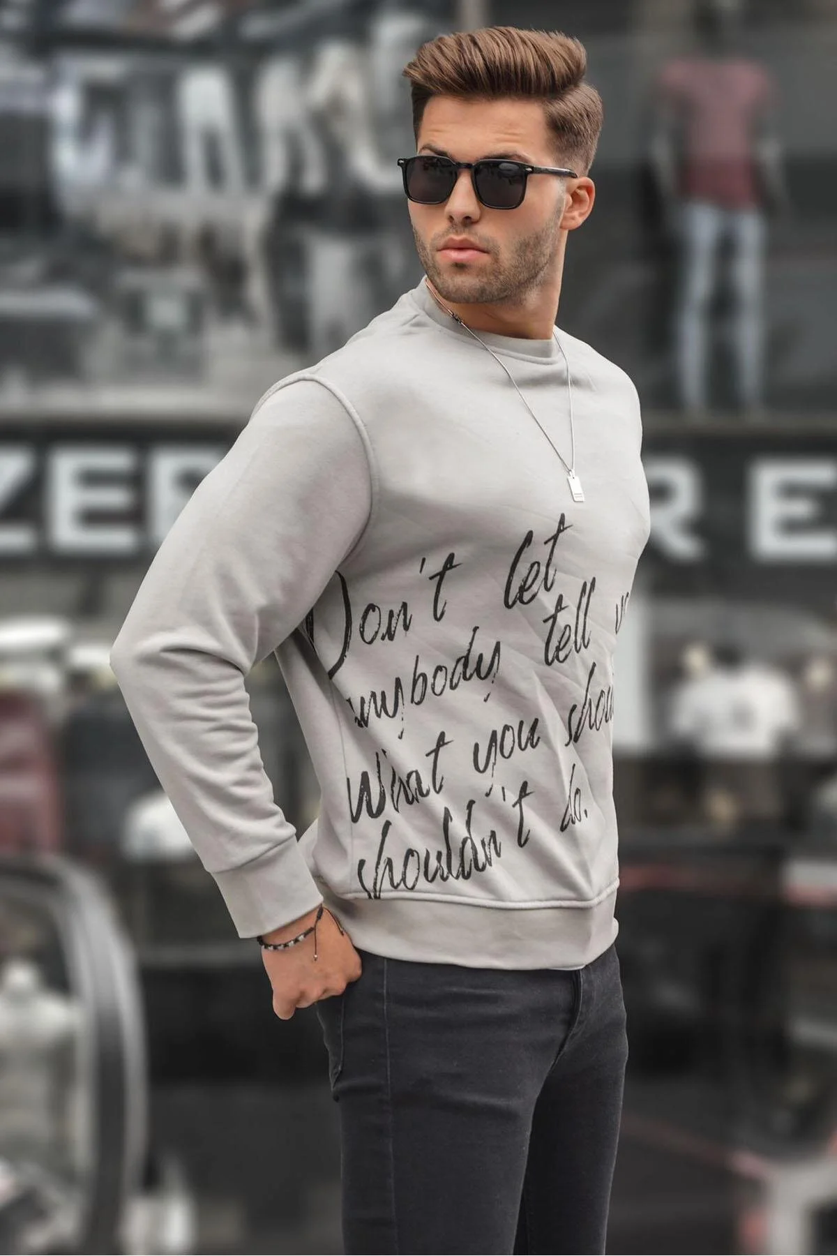 Bild von Madmext Sweatshirt Mit Rundhalsausschnitt Und Aufdruck In Grau für Herren - S