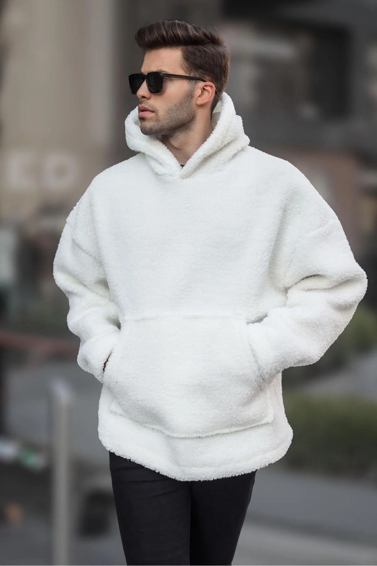 Bild von Madmext Weißes Oversize Plüsch Sweatshirt für Herren - XL