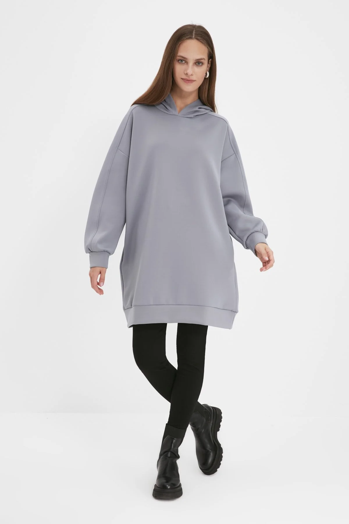 Bild von Trendyol Modest Graues Scuba-strick-sweatshirt – Übergroße Kapuze, Tasche für Damen - M