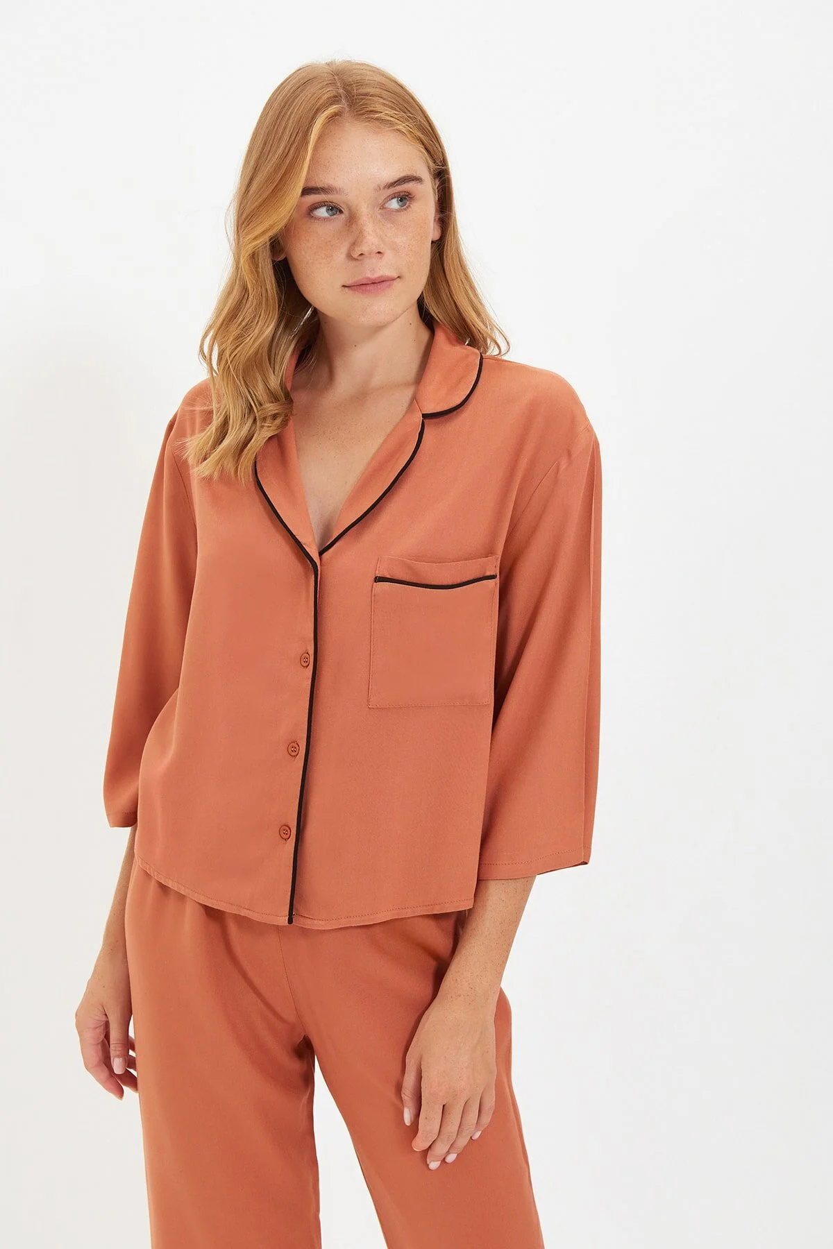 Bild von Trendyol Collection Viskose-pyjama-set Mit Zimtpaspelierung für Damen - 38