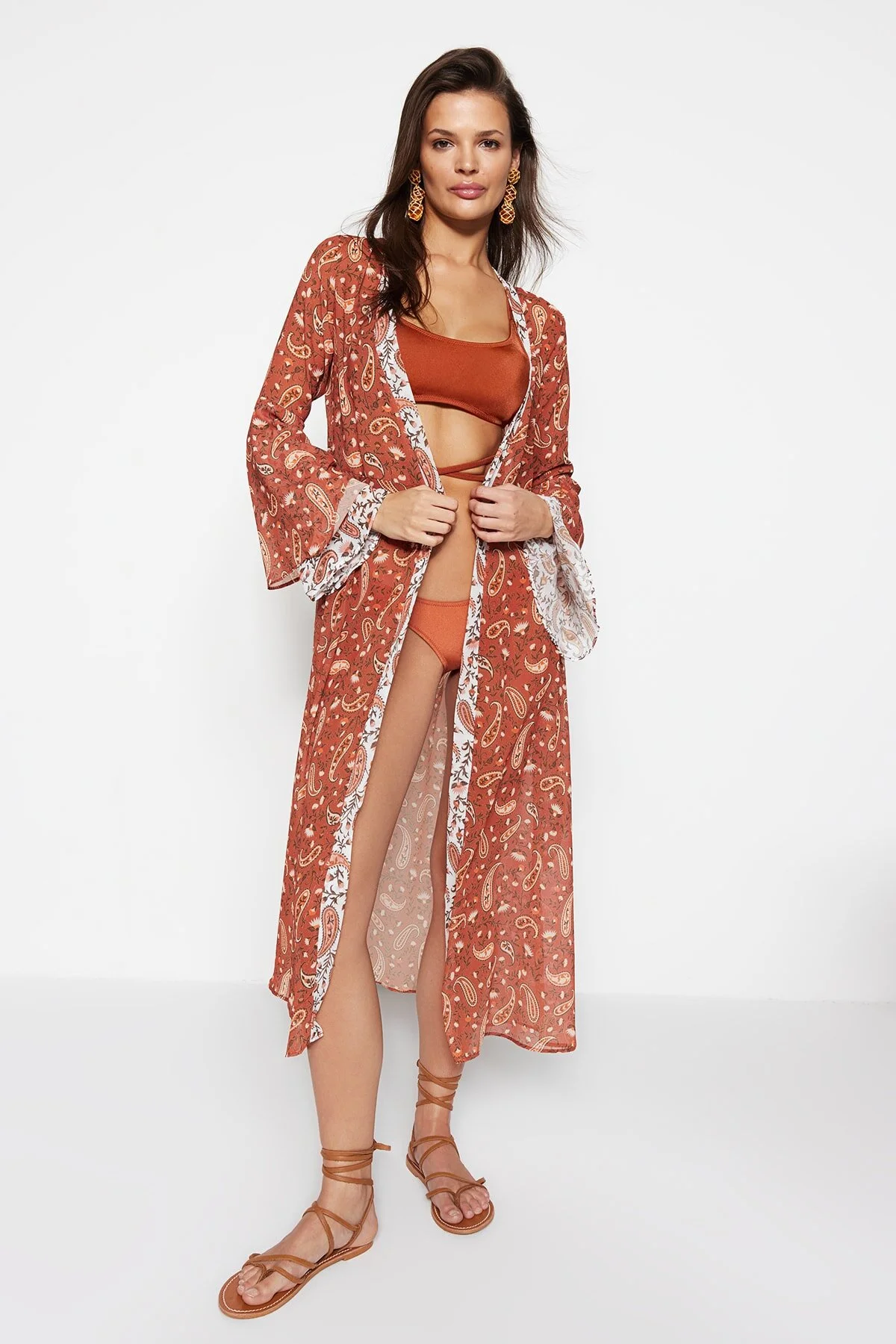 Bild von Trendyol Collection Schalgemusterter Maxi-kimono Und Kaftan Mit Rüschen, Gürtel Und Gürtel für Damen - M