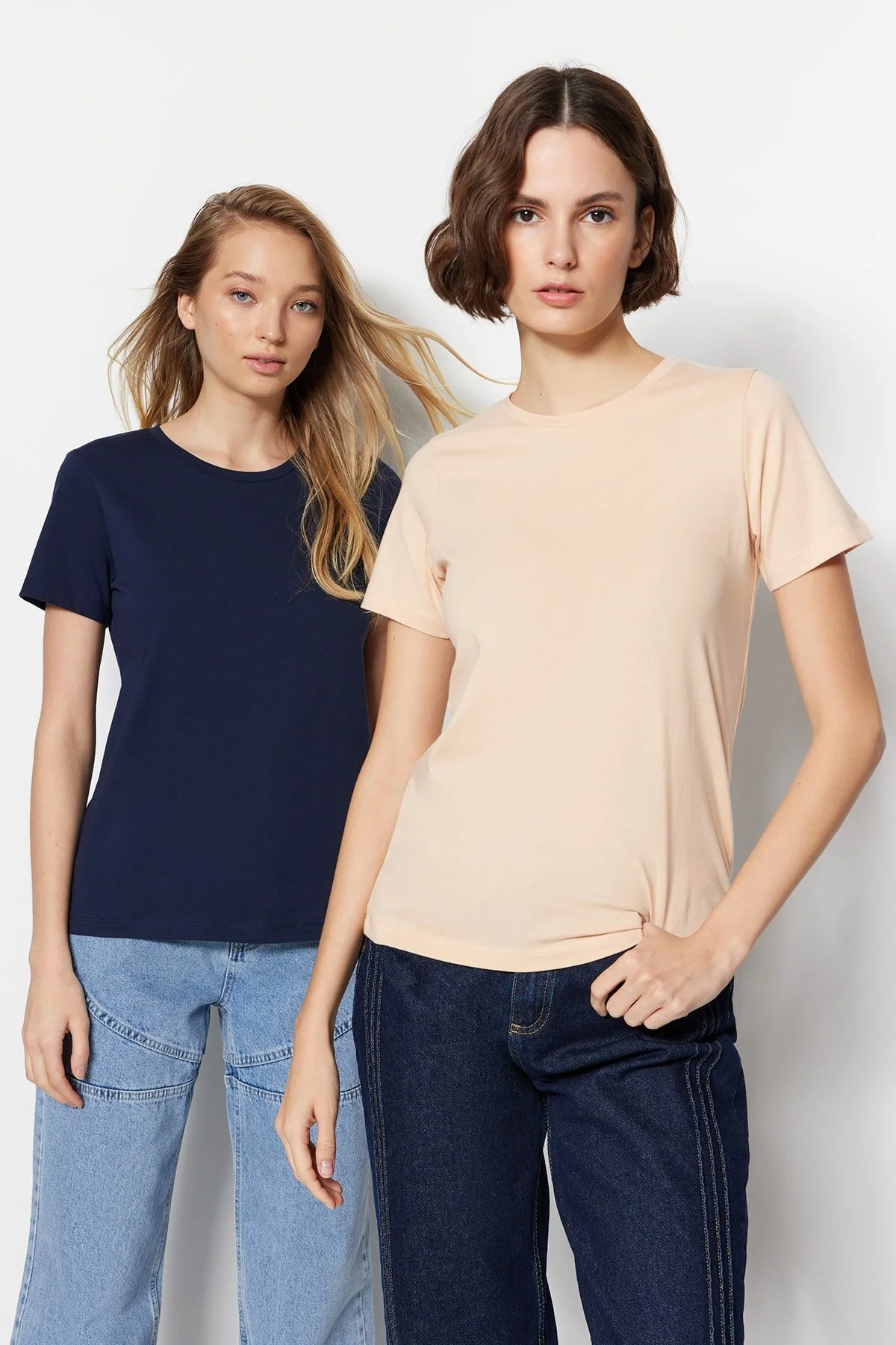 Bild von Trendyol Collection Marineblau-beige, 100 % Baumwolle, 2er-pack Basic-strick-t-shirts Mit Rundhalsausschnitt für Damen - M