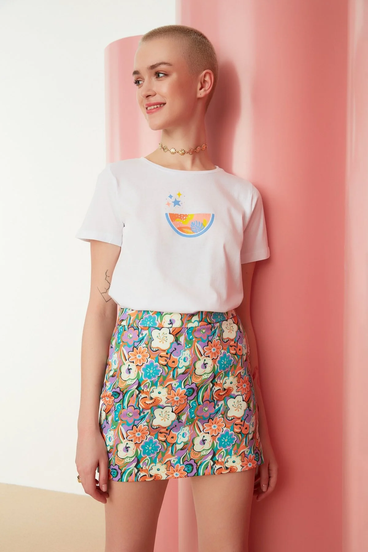 Bild von Trendyol Collection Mehrfarbiger, Gewebter Rock In Minilänge Mit Blumenmuster für Damen - 38