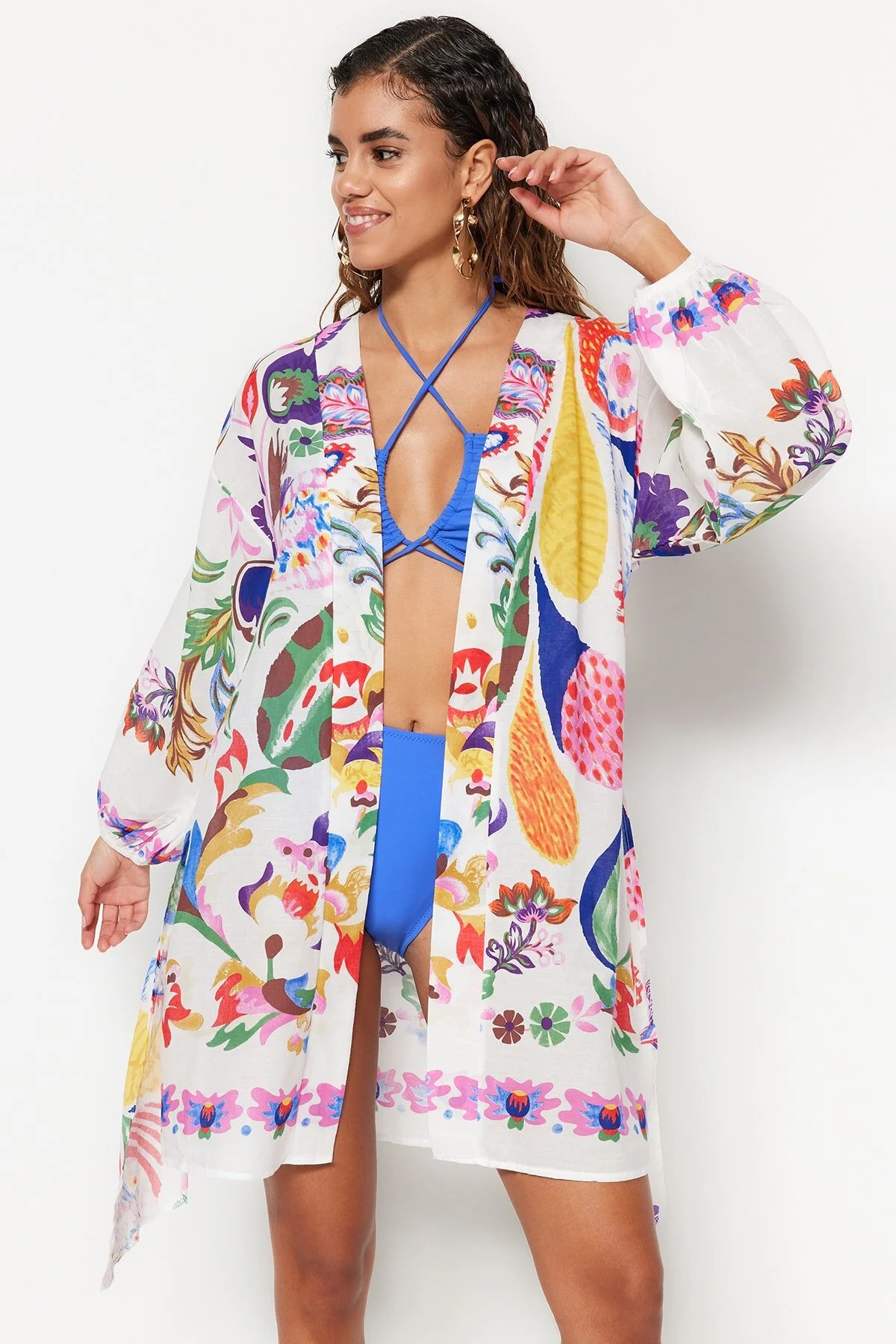 Bild von Trendyol Collection Kimono Und Kaftan Aus 100 % Baumwolle Mit Blumenmuster, Gürtel, Mini-ballonärmeln Und Gewebten Stoffen für Damen - M