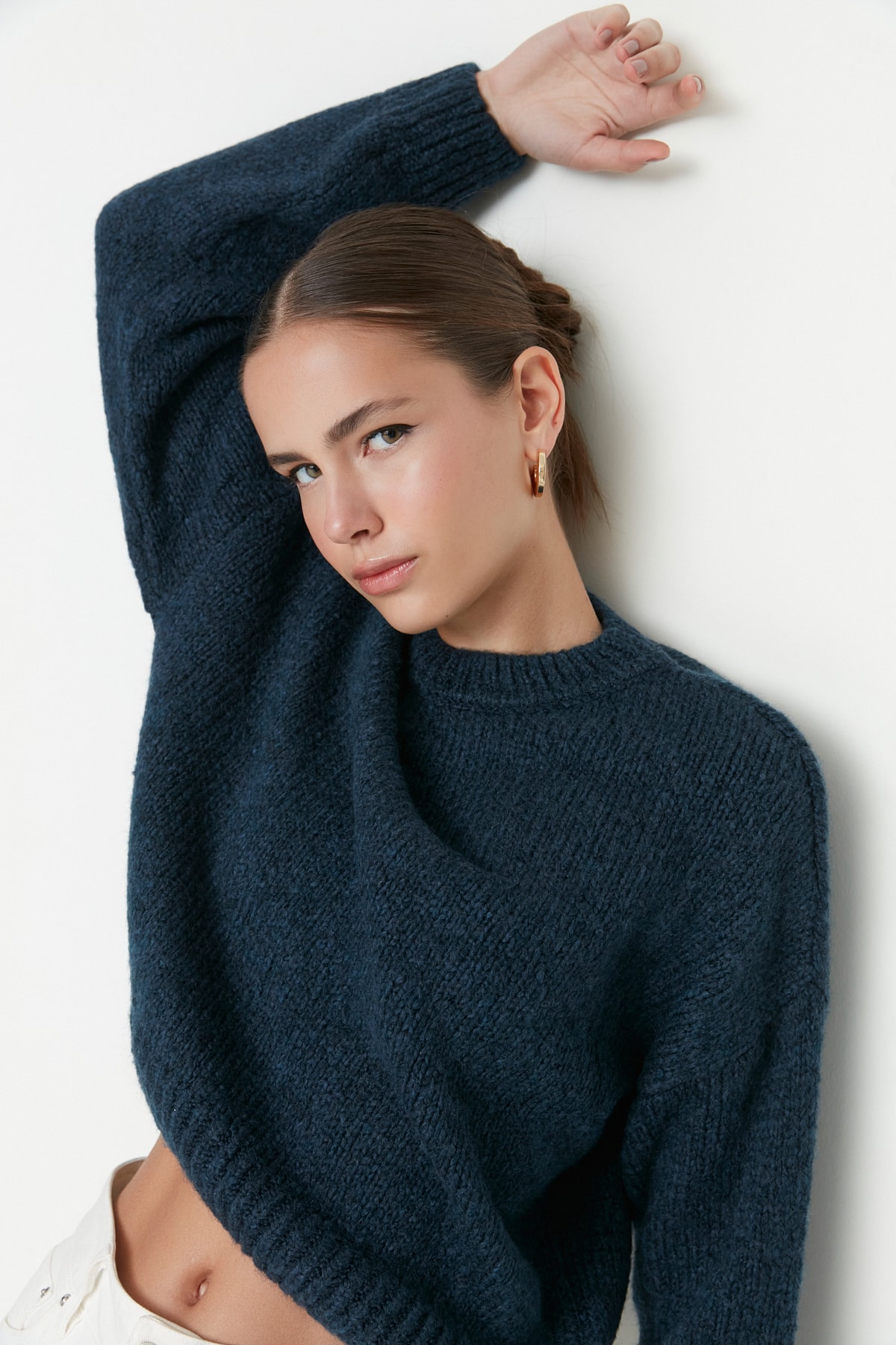 Bild von Trendyol Collection Blauer, Weich Strukturierter Basic-strickpullover Mit Weiter Passform für Damen - L