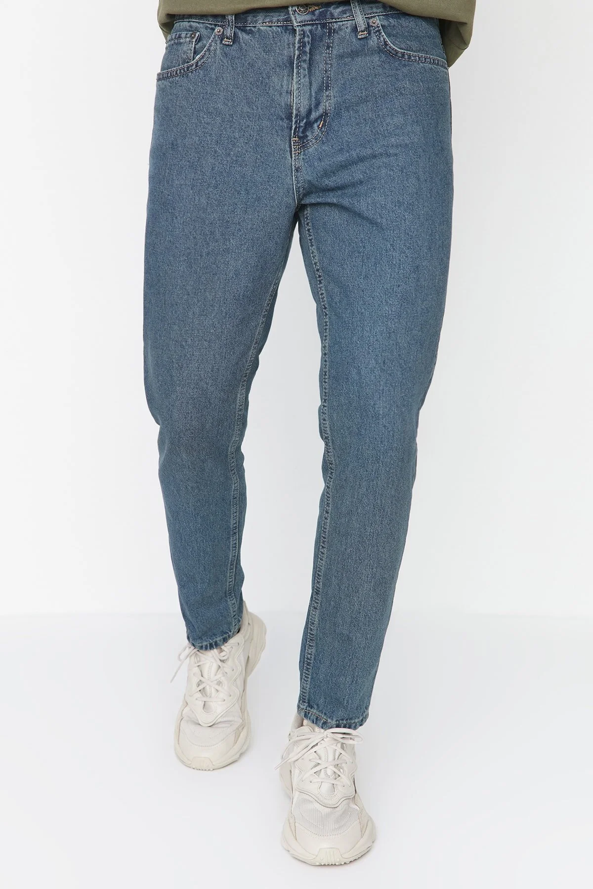 Bild von Trendyol Collection Boyfriend-jeans Mit Entspannter Passform In Marineblau Und Grün Im Distressed-look Jeans für Herren - 34