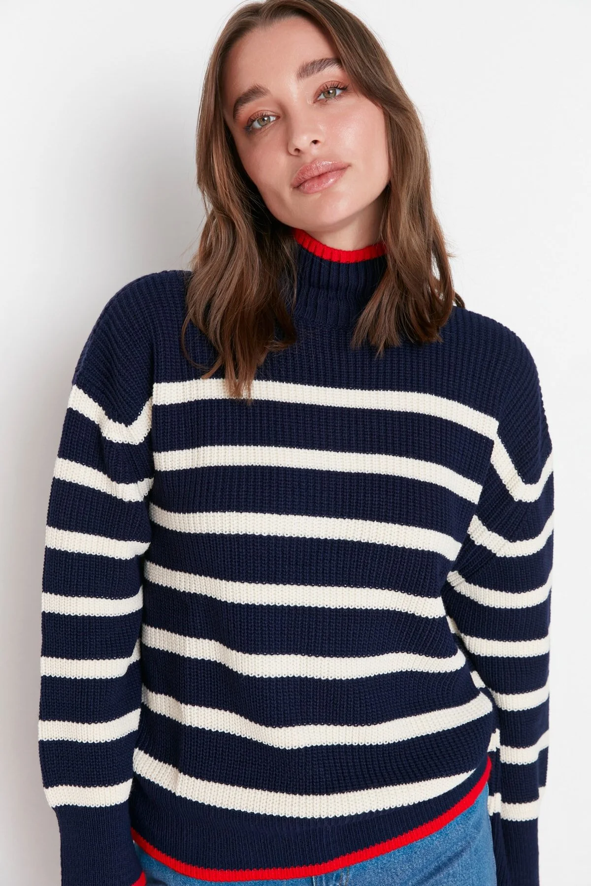 Bild von Trendyol Collection Marineblauer, Gestreifter Strickpullover Mit Weiter Passform für Damen - S