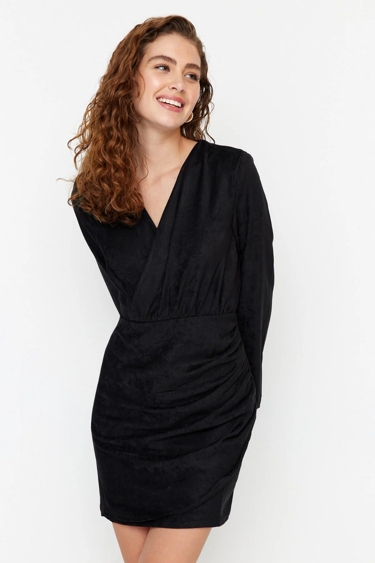 Bild von Trendyol Collection Schwarzes Mini-kleid Aus Gewebtem Webstoff Mit Zweireihigem Kragen Und Kragen für Damen - 34