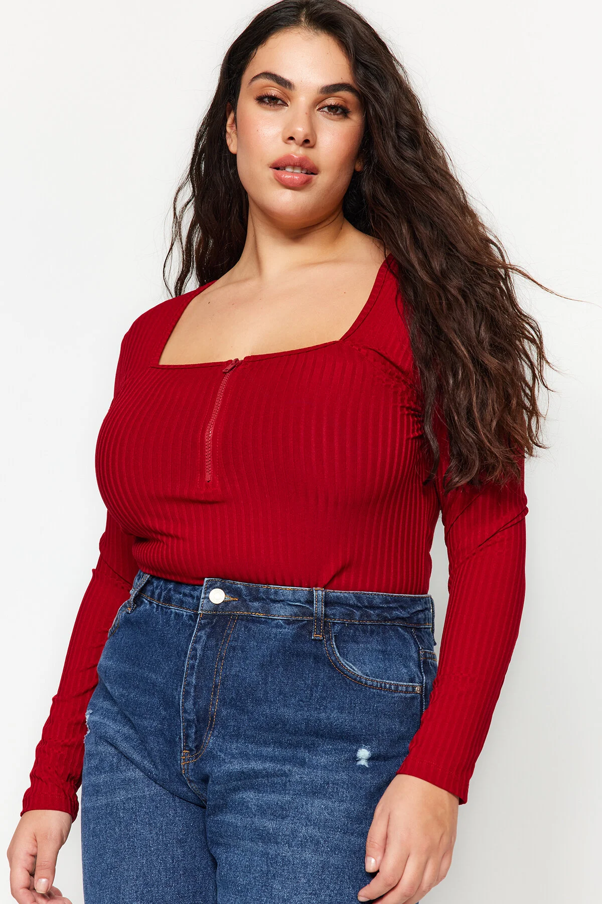Bild von Trendyol Curve Weinrote Strickbluse Mit Quadratischem Kragen für Damen - 5XL