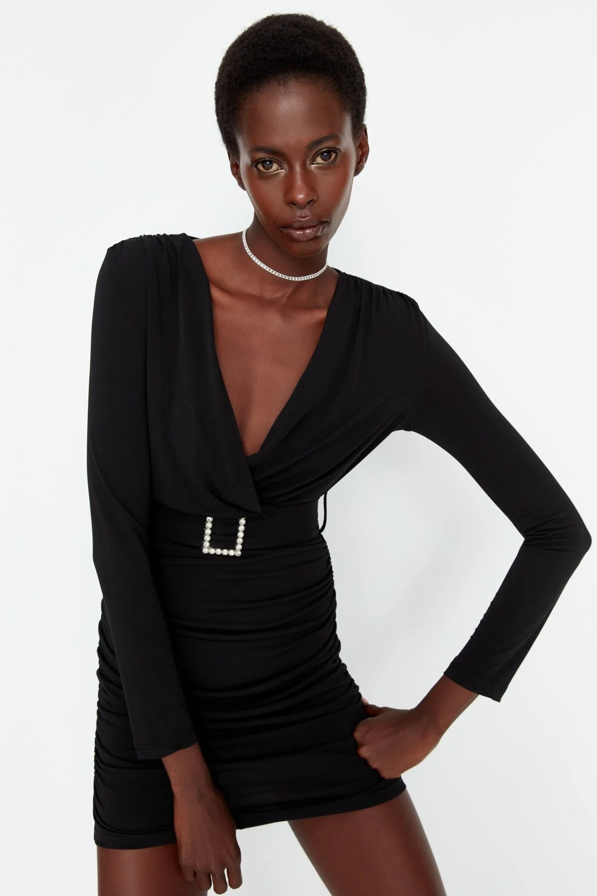 Bild von Trendyol Collection Schwarzes, Mit Gürtel Verziertes, Gestricktes, Stilvolles Mini-abendkleid für Damen - 34