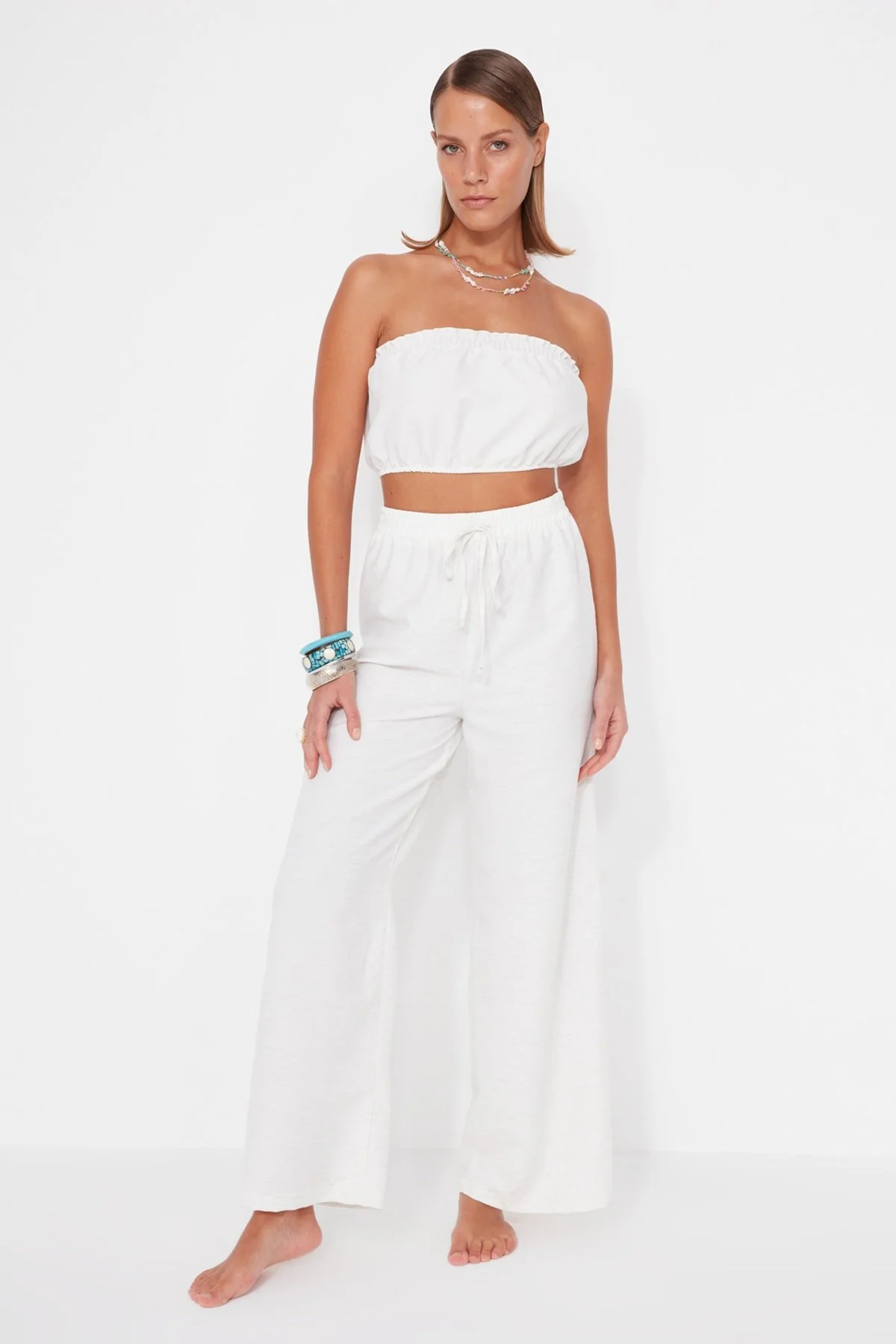 Bild von Trendyol Collection Weißes Gewebtes Blusen-hosen-set für Damen - 34