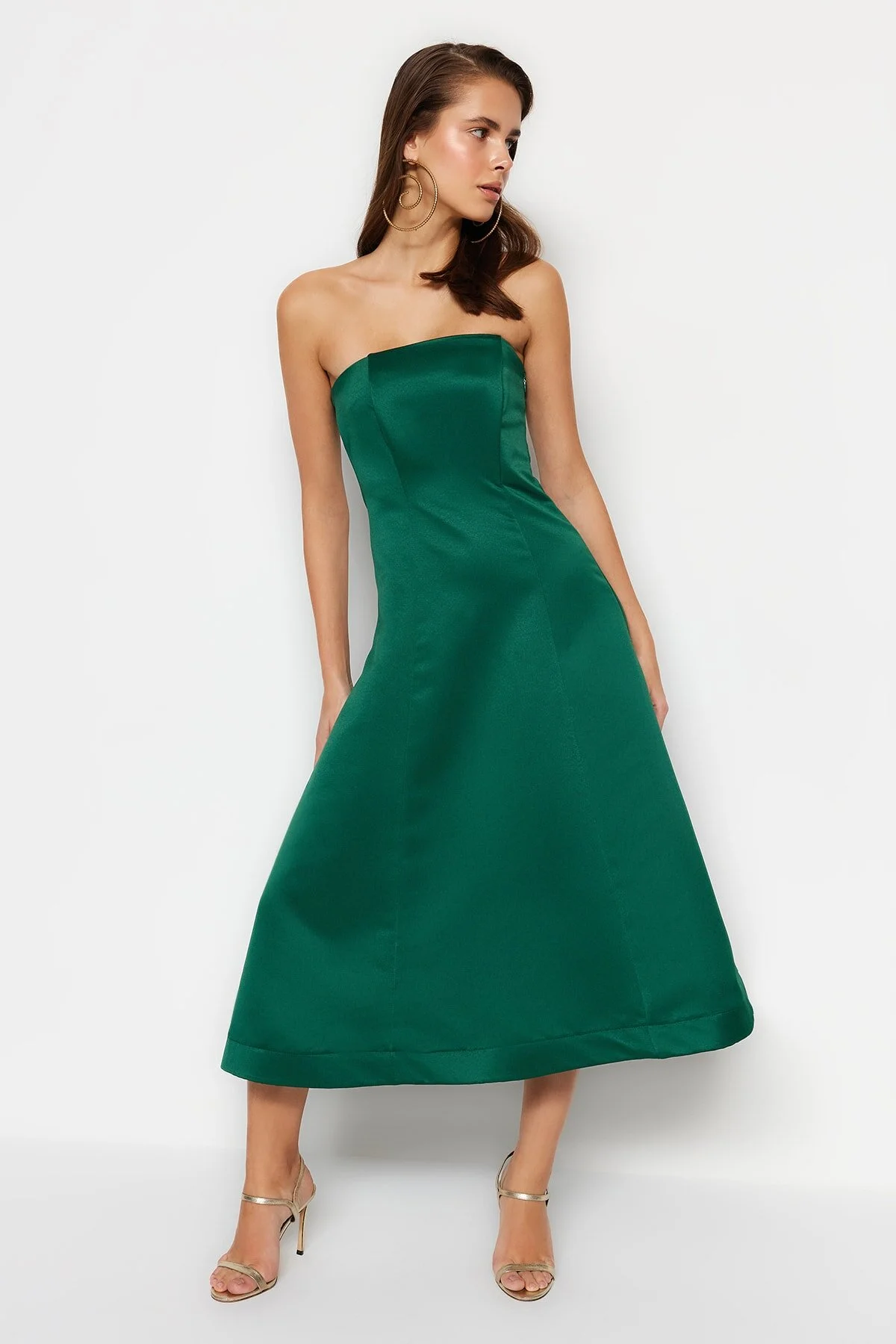 Bild von Trendyol Collection Smaragdgrünes Satin-abendkleid A-cut Woven für Damen - 40