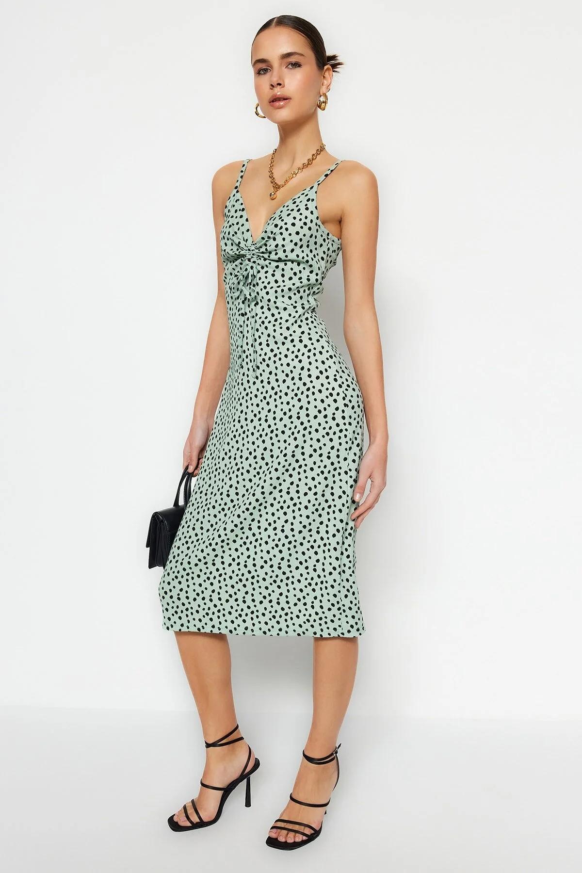 Bild von Trendyol Collection Mintgrünes, Gepunktetes, Bedrucktes Midi-strickkleid Mit Gewickelter Taille Und Skater-trägern für Damen - M