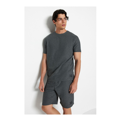 Bild von Trendyol Kollektion Anthrazitfarbenes Pyjama-Set für Herren