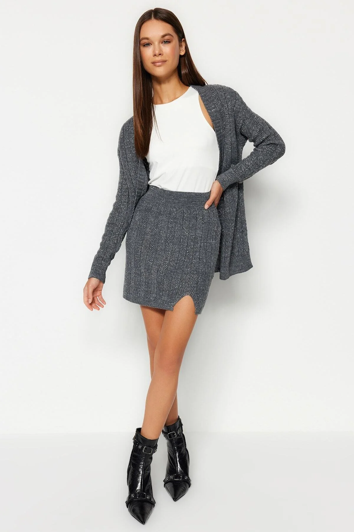 Bild von Trendyol Collection Anthrazit Glitzernder Rock-cardigan Strickoberteil Und -unterteil Set für Damen - M