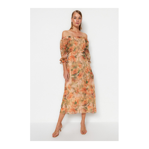 Bild von Trendyol Collection A-Linie Chiffon-Maxikleid mit Carmen-Ausschnitt für Damen