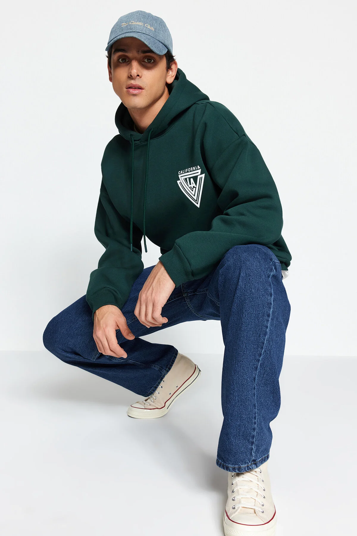 Bild von Trendyol Collection Grünes Oversize-kapuzen-sweatshirt Mit Weitem Schnitt, College-aufdruck, Baumwolle Und Fleece-innenseite für Herren - M