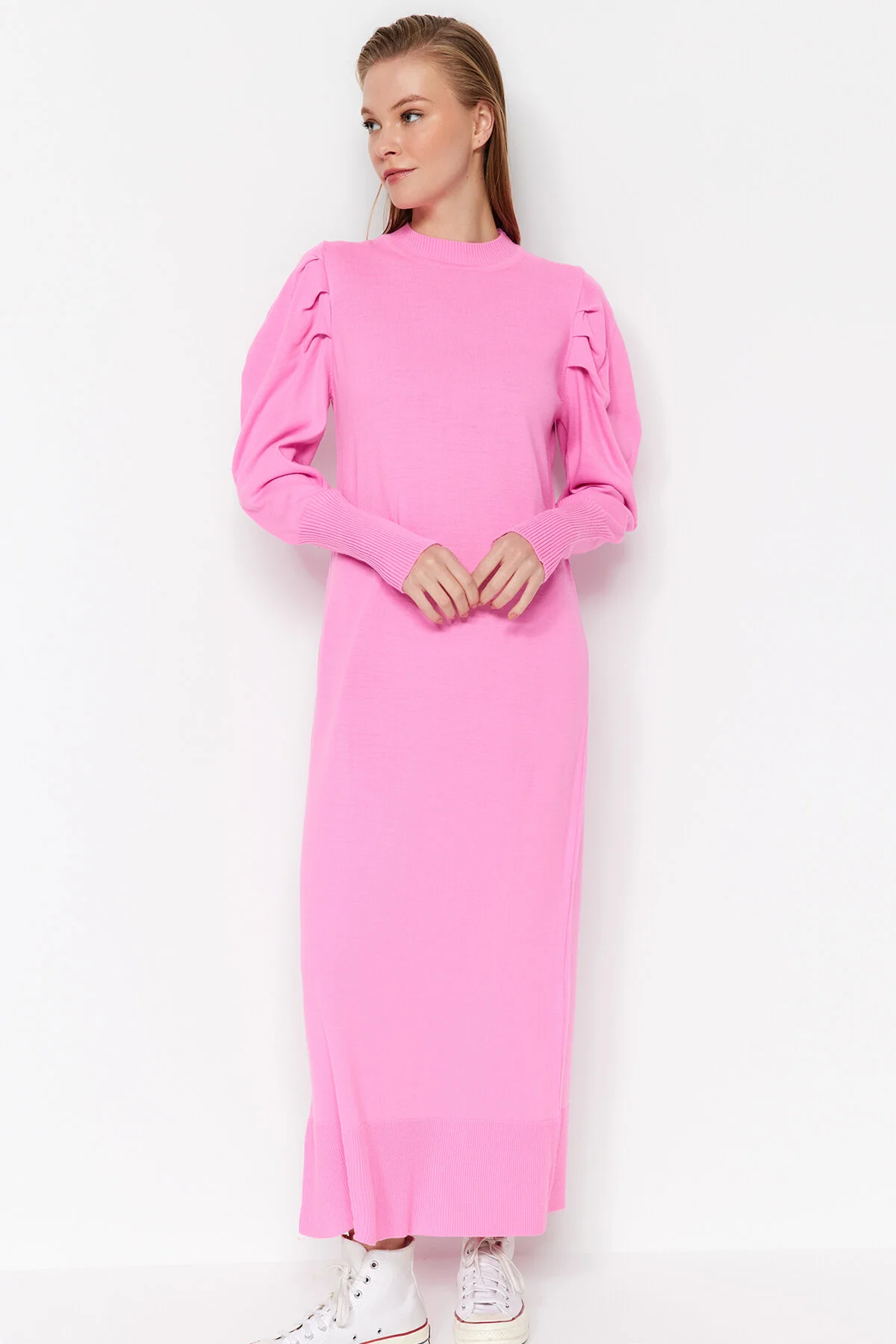 Bild von Trendyol Modest Rosa, Schlichtes Rippenstrickkleid – Ungefüttert, für Damen - XL