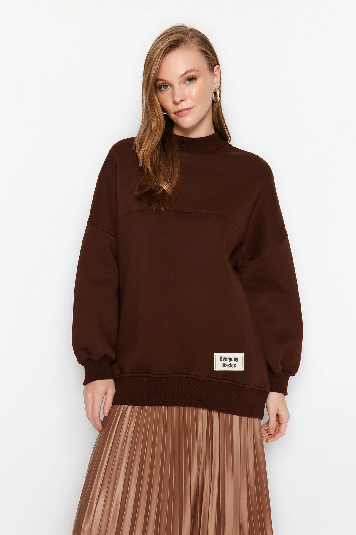 Bild von Trendyol Modest Übergroßes Sweatshirt Aus Gestricktem Fleece In Braun - für Damen - M