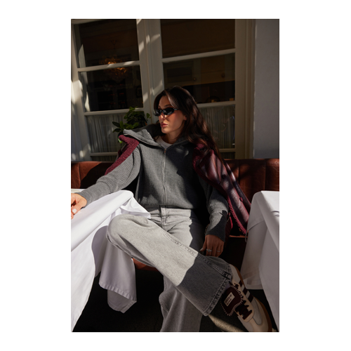 Bild von Trendyol Collection Weit Geschnittener Strick-Cardigan mit Umlegekragen und Reißverschluss – Anthrazit für Damen - L