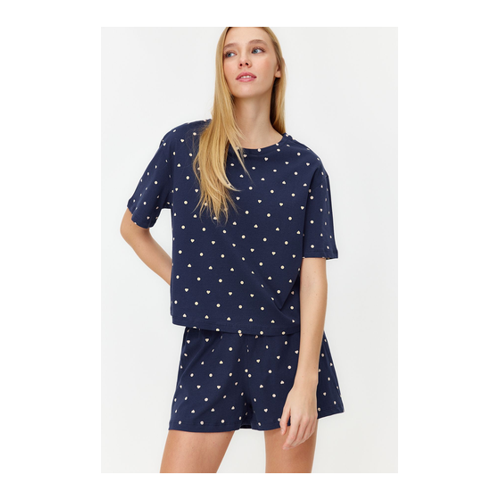 Bild von Trendyol Collection Pyjama-Set mit Herzmuster – Komfort und Stil vereint