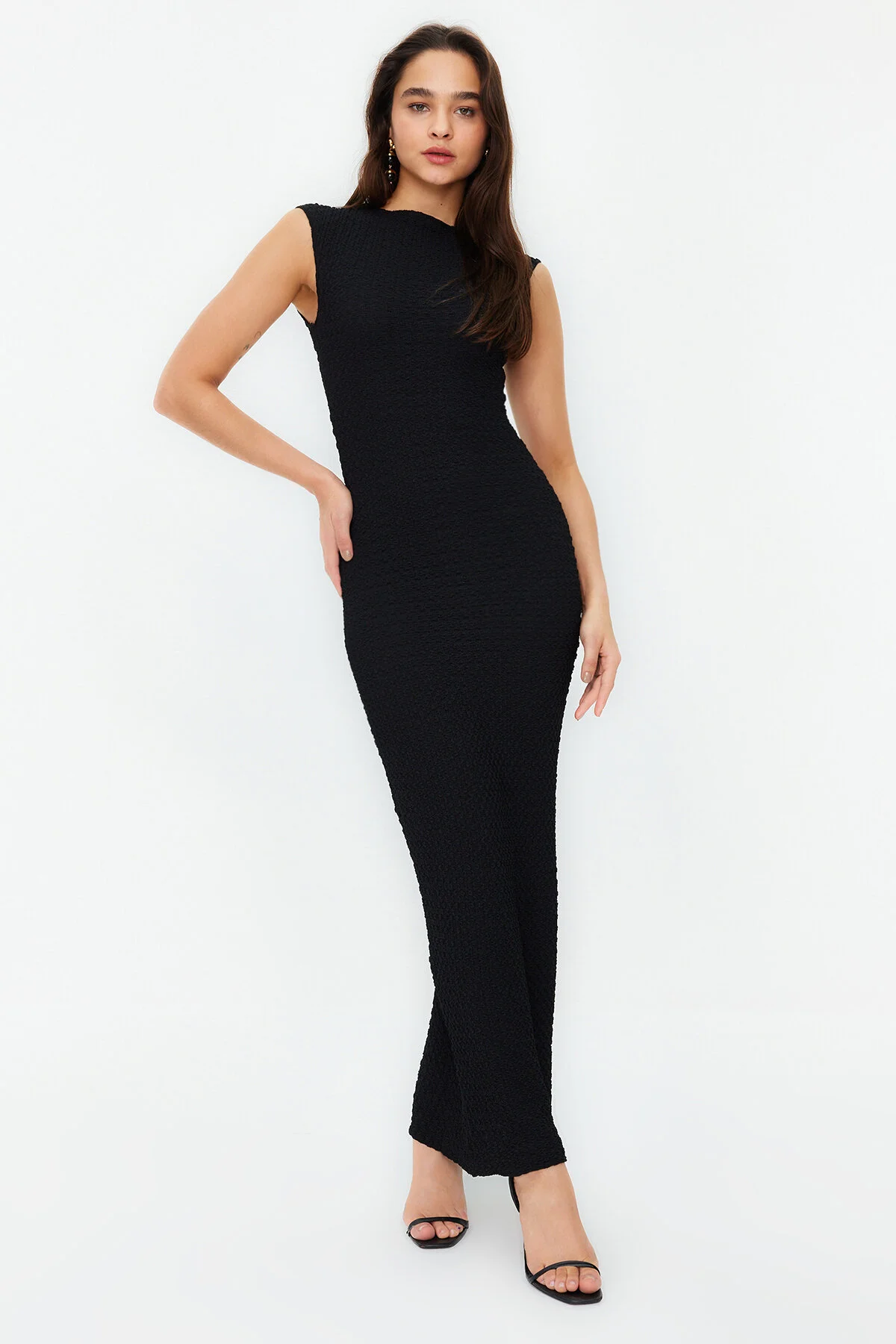 Bild von Trendyol Collection Schwarzes, Tailliertes/tailliertes Strick-midi-bleistiftkleid Mit Mondärmeln Aus Strukturiertem Stoff für Damen - XS
